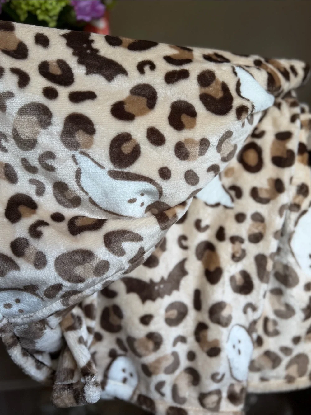 Envogue leopard cheetah animal print Halloween Ghost bat viral soft throw blanke